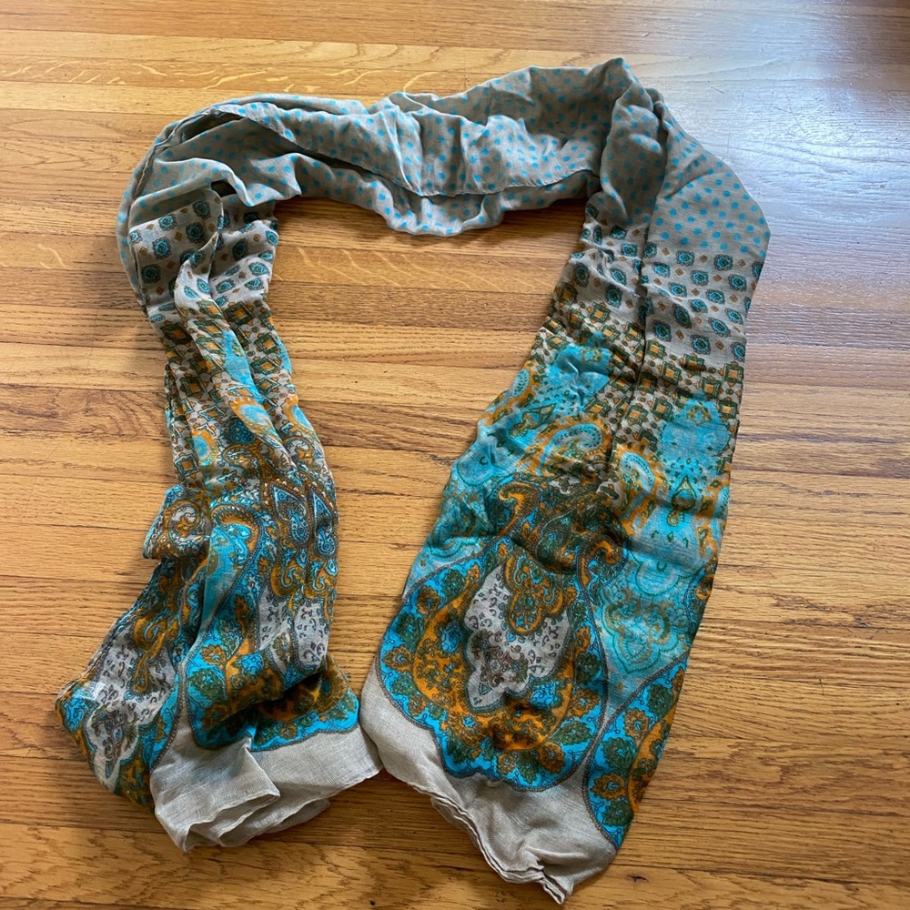 New scarf with beautiful pattern